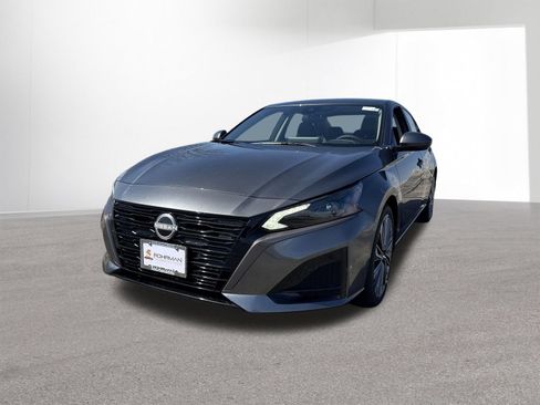 New 2026 Nissan Altima 2.5 SV w/ SV Premium Package FWD image 34