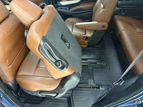 Used 2020 Subaru Ascent Touring w/ Popular Package #2A AWD/4WD image 29