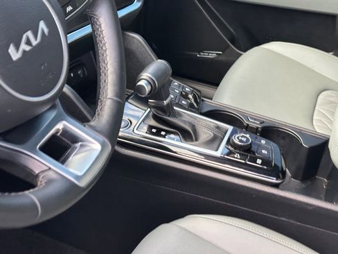 Used 2024 Kia Sportage X-Pro Prestige image 12