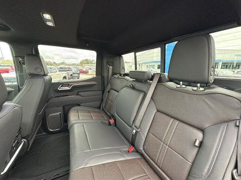 New 2026 Chevrolet Silverado 1500 High Country w/ High Country Premium Package AWD/4WD image 13