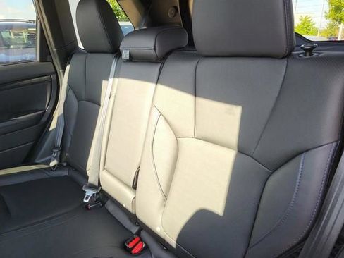 Used 2025 Subaru Forester Limited AWD/4WD image 15