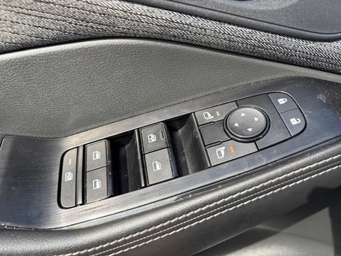 Certified 2023 Nissan Rogue SV AWD/4WD image 12