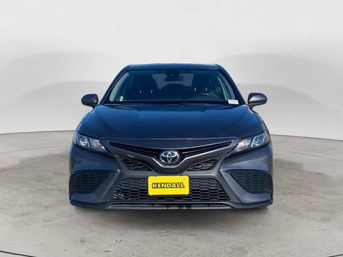 Used 2021 Toyota Camry SE image 8