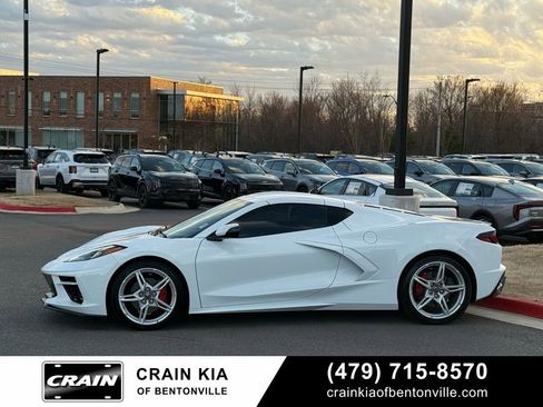 Used 2025 Chevrolet Corvette Stingray Preferred Cpe w/ 2LT image 4