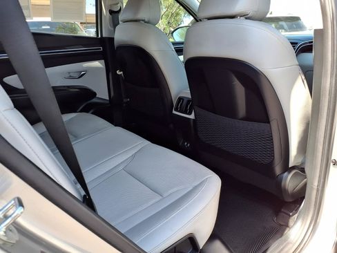Certified 2022 Hyundai Tucson Limited FWD image 13