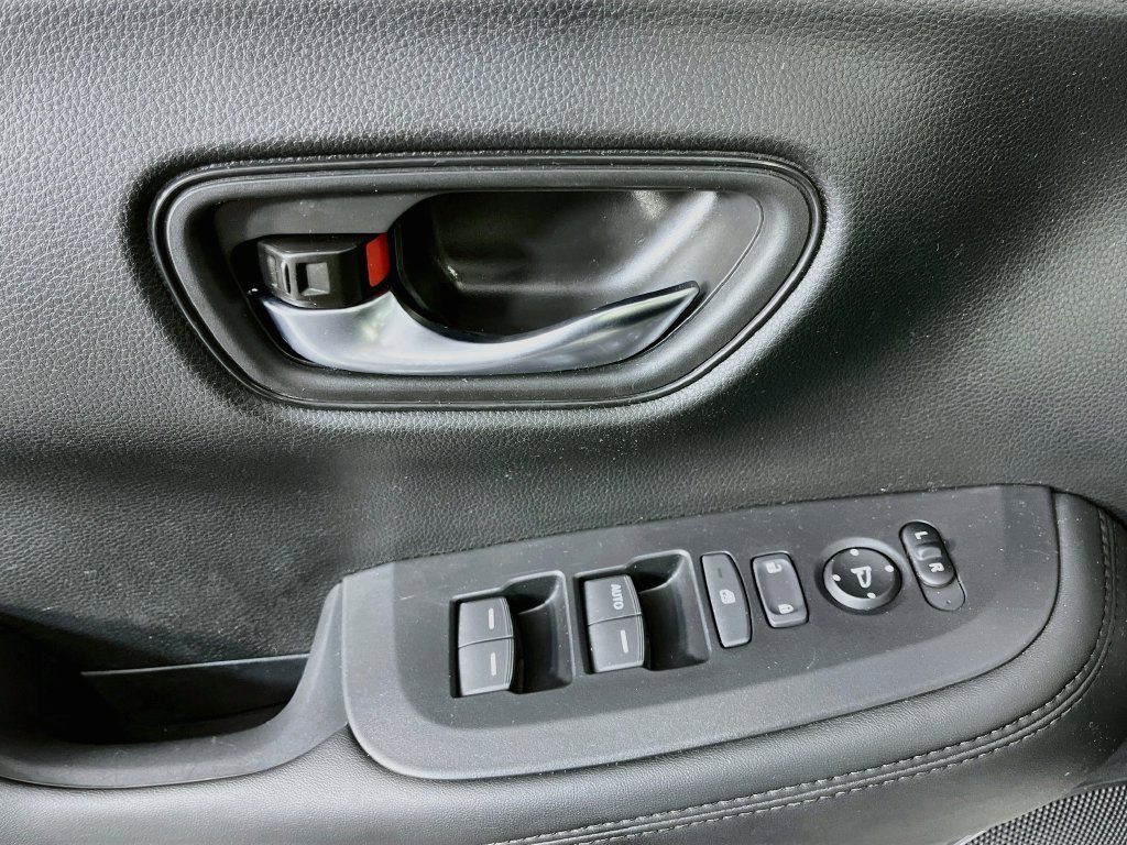 Used 2026 Honda HR-V LX image 21