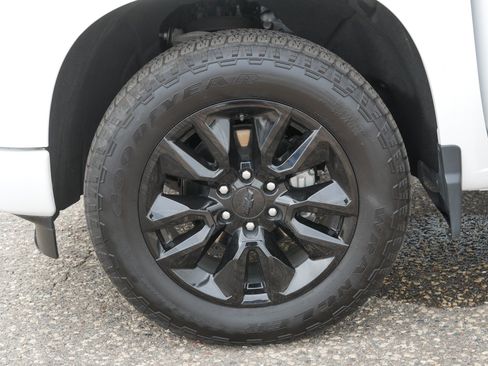 Certified 2026 Chevrolet Silverado 1500 RST AWD/4WD image 15