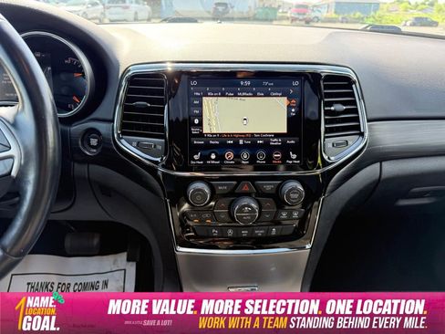 Used 2021 Jeep Grand Cherokee Laredo X AWD/4WD image 15