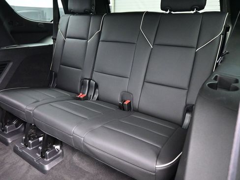 Used 2022 Cadillac Escalade Sport AWD/4WD image 15