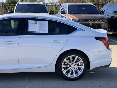 Used 2023 Cadillac CT5 Luxury image 6