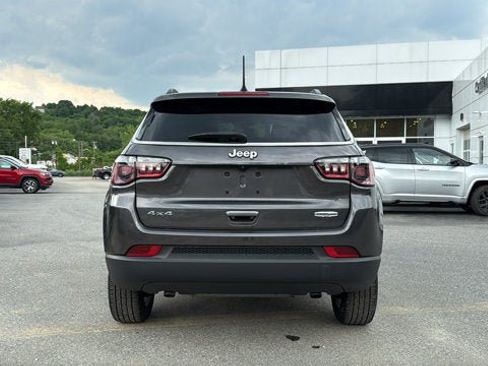 Certified 2023 Jeep Compass Latitude AWD/4WD image 7