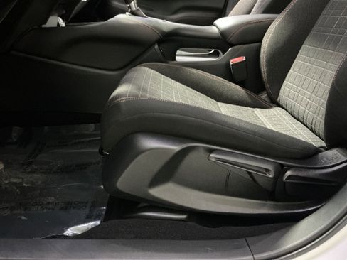 Used 2024 Honda HR-V Sport image 22