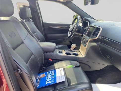 Certified 2016 Jeep Grand Cherokee Overland AWD/4WD image 11