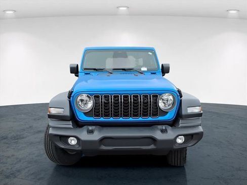 Used 2026 Jeep Wrangler Unlimited Sport AWD/4WD image 3