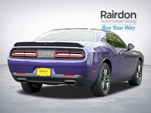 Used 2019 Dodge Challenger SXT w/ Blacktop Package AWD/4WD image 5