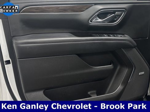 Used 2021 Chevrolet Suburban LT image 7