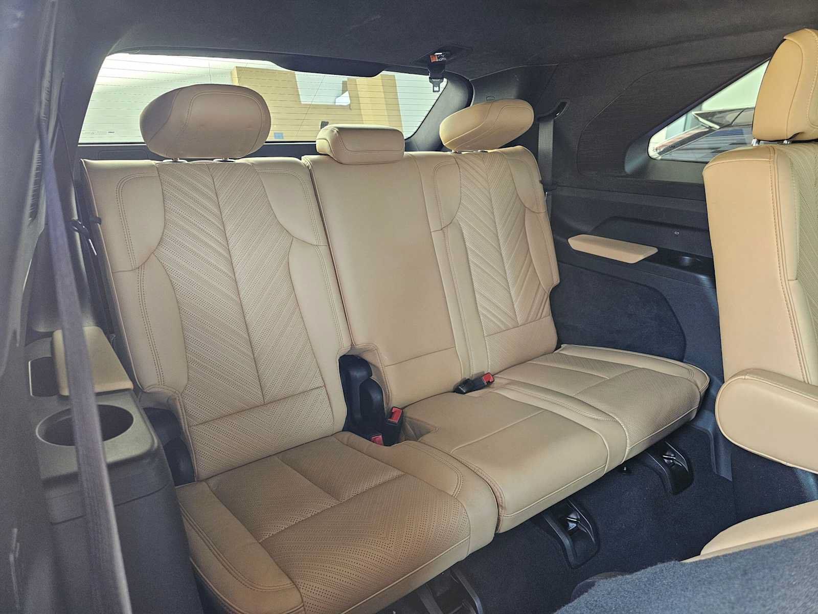 Used 2025 Cadillac Escalade IQ Luxury 2 AWD/4WD image 13
