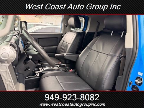 Used 2007 Toyota FJ Cruiser 4WD image 8