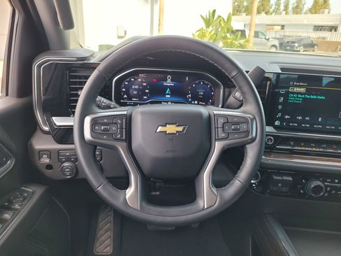 Used 2025 Chevrolet Silverado 3500 LT w/ Safety Package AWD/4WD image 15