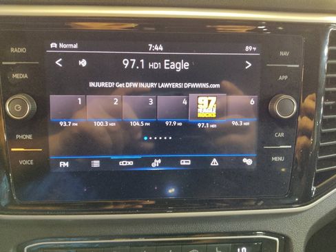 Used 2021 Volkswagen Atlas SEL R-Line AWD/4WD image 25