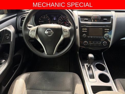 Used 2014 Nissan Altima 2.5 S w/ Display Audio Package image 11