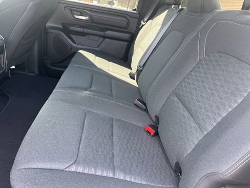 New 2026 RAM 1500 Express AWD/4WD image 10