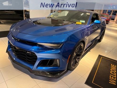Used 2018 Chevrolet Camaro ZL1 w/ LPO, ZL1 Protection Package RWD image 1