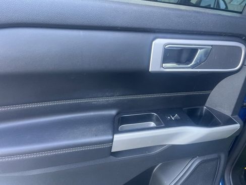 Used 2021 Ford Explorer XLT w/ Equipment Group 202A image 32