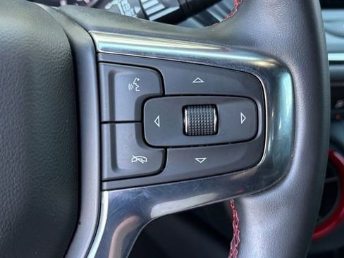 Certified 2023 Chevrolet Blazer RS w/ Driver Confidence II Package image 5