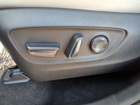 Used 2026 Toyota Grand Highlander AWD image 10