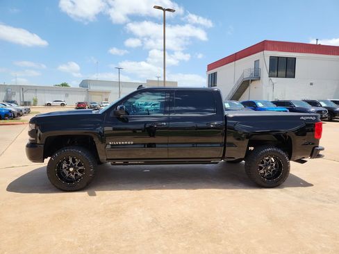 Used 2017 Chevrolet Silverado 1500 LT w/ All Star Edition AWD/4WD image 4