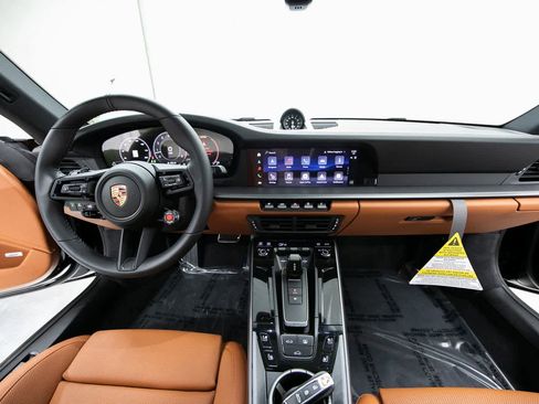 New 2026 Porsche 911 Carrera 4S image 13