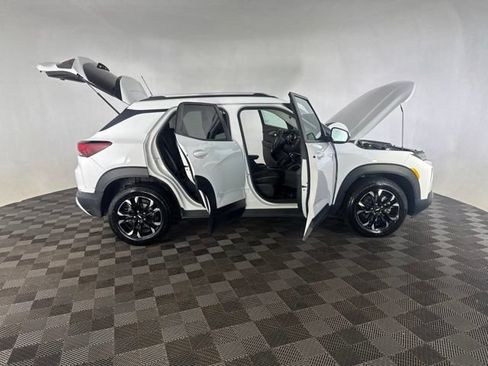 Used 2023 Chevrolet TrailBlazer LT FWD image 15