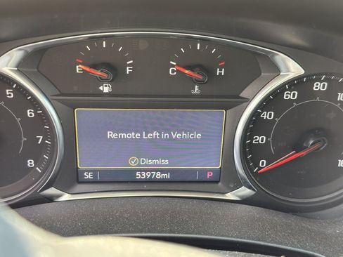 Used 2024 GMC Terrain SLT FWD image 3
