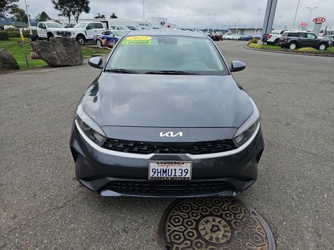 Used 2023 Kia Forte LXS image 8