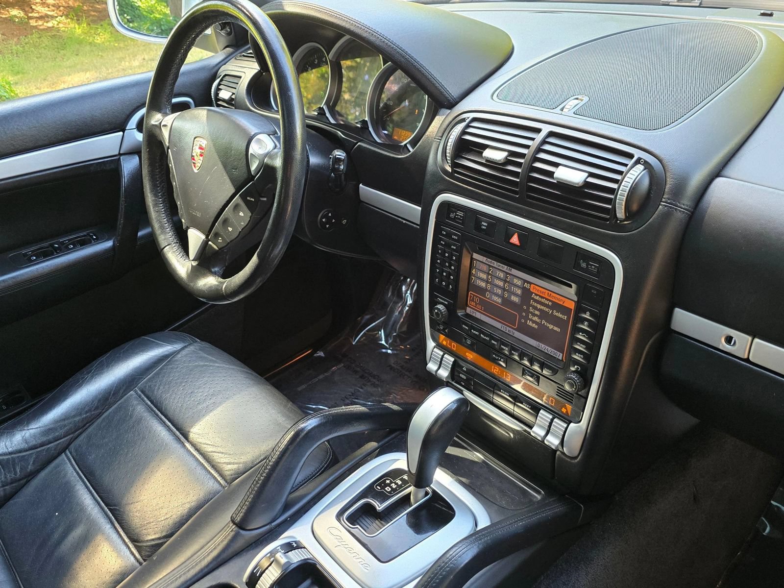 Used 2004 Porsche Cayenne S AWD/4WD image 10