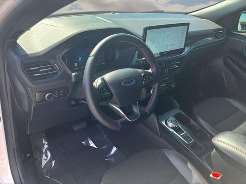 Used 2025 Ford Escape ST-Line w/ Tech Pack #1 image 17