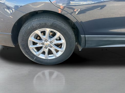 Used 2018 Chevrolet Equinox LS AWD/4WD image 35