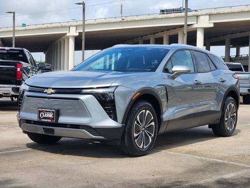 Used 2024 Chevrolet Blazer EV LT AWD/4WD image 3
