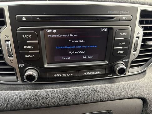 Used 2019 Kia Sportage LX image 19