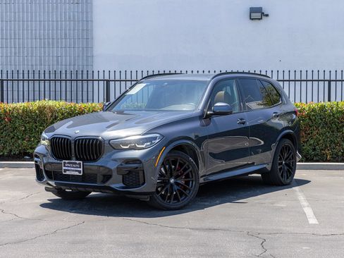 Used 2022 BMW X5 xDrive40i w/ M Sport Package AWD/4WD image 2