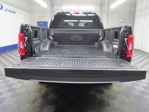 Used 2023 Ford F150 XLT w/ XTR Package image 34
