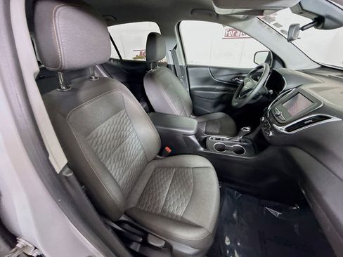 Used 2021 Chevrolet Equinox LT FWD image 28
