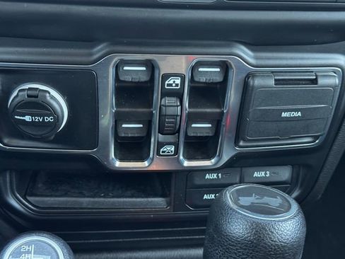 Certified 2023 Jeep Wrangler Unlimited Sport AWD/4WD image 38