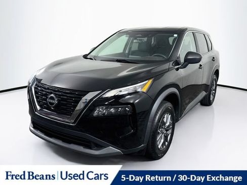 Used 2023 Nissan Rogue S AWD/4WD image 3