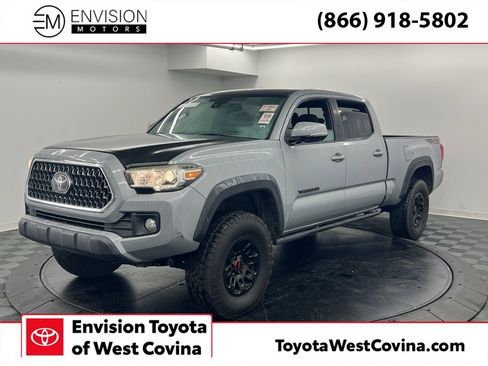 Used 2018 Toyota Tacoma TRD Off-Road image 1