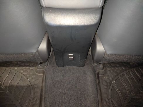 Used 2019 Toyota Prius Prime Advanced image 27