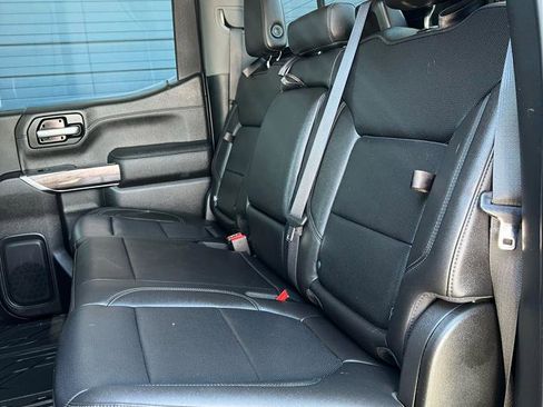 Used 2019 Chevrolet Silverado 1500 LTZ w/ LTZ Premium Package AWD/4WD image 12