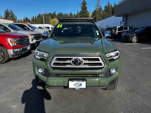Used 2021 Toyota Tacoma Limited AWD/4WD image 5