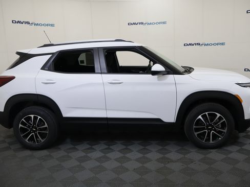 New 2026 Chevrolet TrailBlazer LT image 5